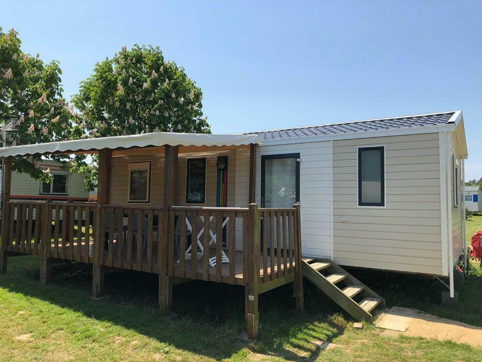 Camping Au Pre De L'Etang Sainte-Foy  Ngoại thất bức ảnh