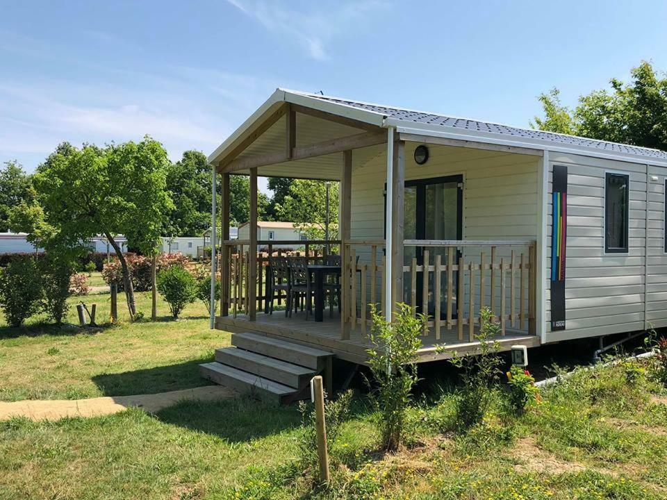 Camping Au Pre De L'Etang Sainte-Foy  Ngoại thất bức ảnh